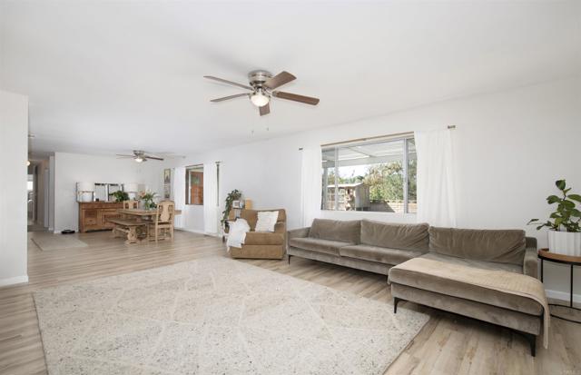 Detail Gallery Image 9 of 40 For 500 Beaumont Dr, Vista,  CA 92084 - 4 Beds | 3/1 Baths