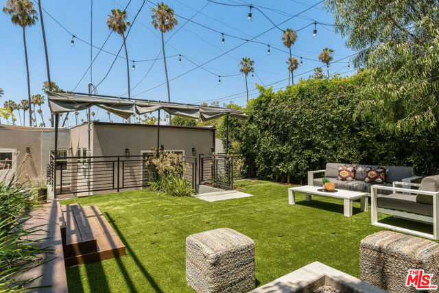 1414 N Coronado Terrace, Los Angeles CA: https://media.crmls.org/mediaz/e3ccd21f-9793-4493-9ea4-b649cb468b32.jpg