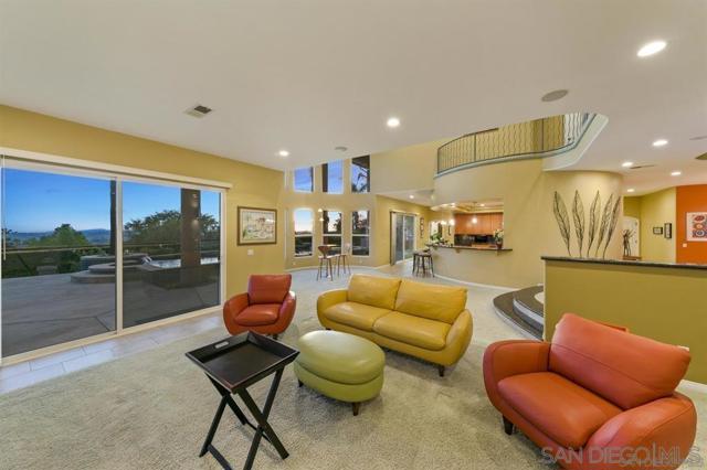 836 Camelot Pkwy, El Cajon CA: https://media.crmls.org/mediaz/e3cdb16e-5060-430d-b29f-3bd1d2dbbdc8.jpg