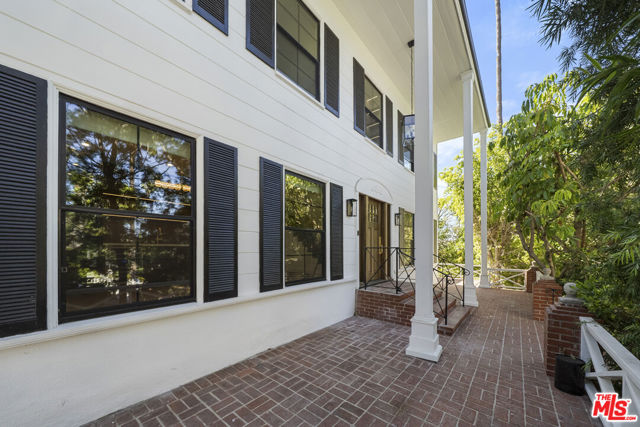 1722 N Vista Street, Los Angeles CA: https://media.crmls.org/mediaz/e3ce5403-dc8c-47ab-8e60-4f6bd377b1ab.jpg