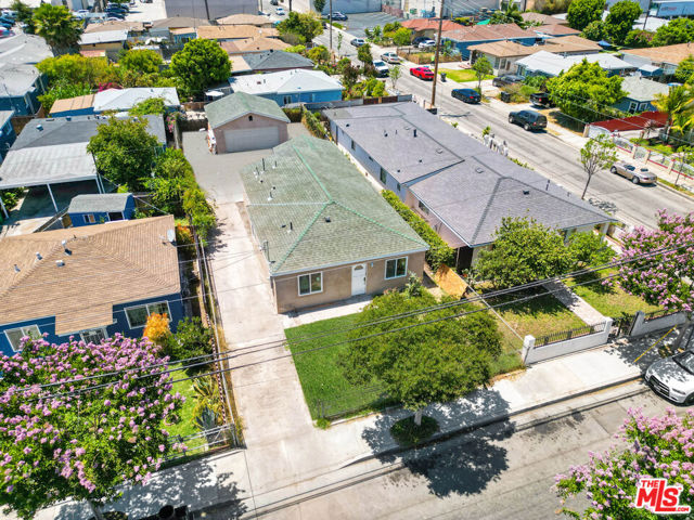 15307 Larch Avenue, Lawndale, California 90260, 4 Bedrooms Bedrooms, ,3 BathroomsBathrooms,Single Family Residence,For Sale,Larch,24408525