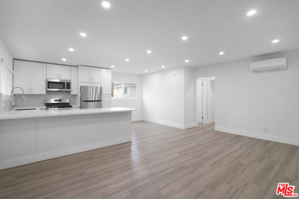 11347 Emelita Street #3
