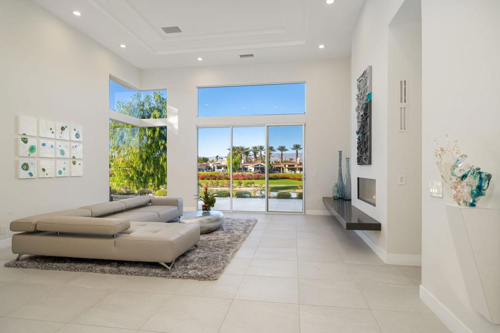 MLS #219139901DA image #14