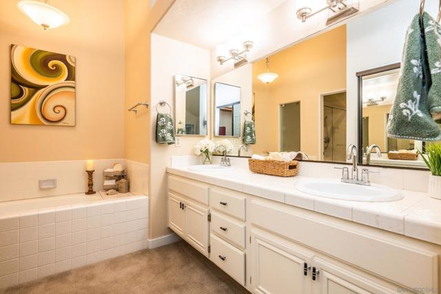 12124 Putting Green Row, San Diego, California 92128, 3 Bedrooms Bedrooms, ,2 BathroomsBathrooms,Single Family Residence,For Sale,Putting Green Row,250019789SD