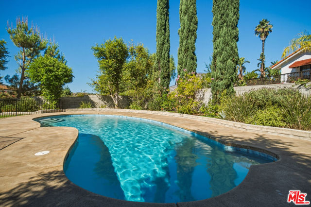 22777 Brenford Street photo 53