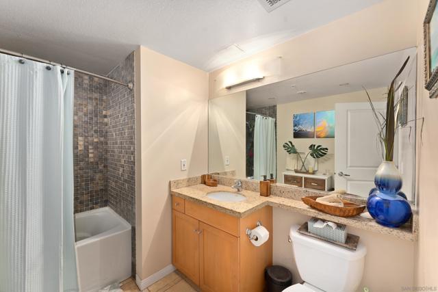 850 Beech St, San Diego CA: https://media.crmls.org/mediaz/e3d0b488-1db8-4c72-96b8-c54729897391.jpg