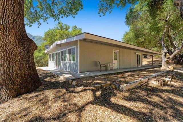 47292 Arroyo Seco Road, Greenfield CA: https://media.crmls.org/mediaz/e3d29563-3cb9-48ae-87ba-c4b637e2c291.jpg