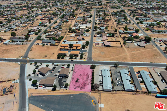 0 Powhatan Road, Apple Valley CA: https://media.crmls.org/mediaz/e3d3abbb-d6ba-44ab-8d1b-e30f1b92e340.jpg