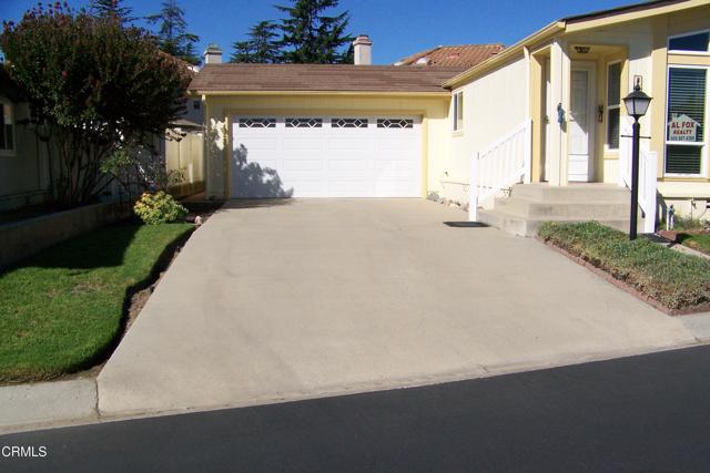 975 W Telegraph Road, Santa Paula CA: https://media.crmls.org/mediaz/e3d50b99-1eb8-42ab-a5e6-f0afb8d01635.jpg