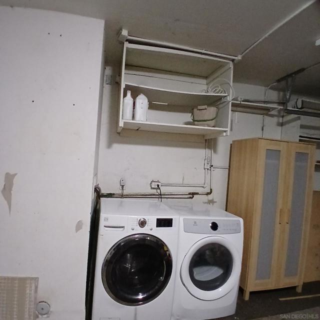 5493 New Mills, San Diego CA: https://media.crmls.org/mediaz/e3d52941-9856-4e2e-b19f-8a20db261d45.jpg