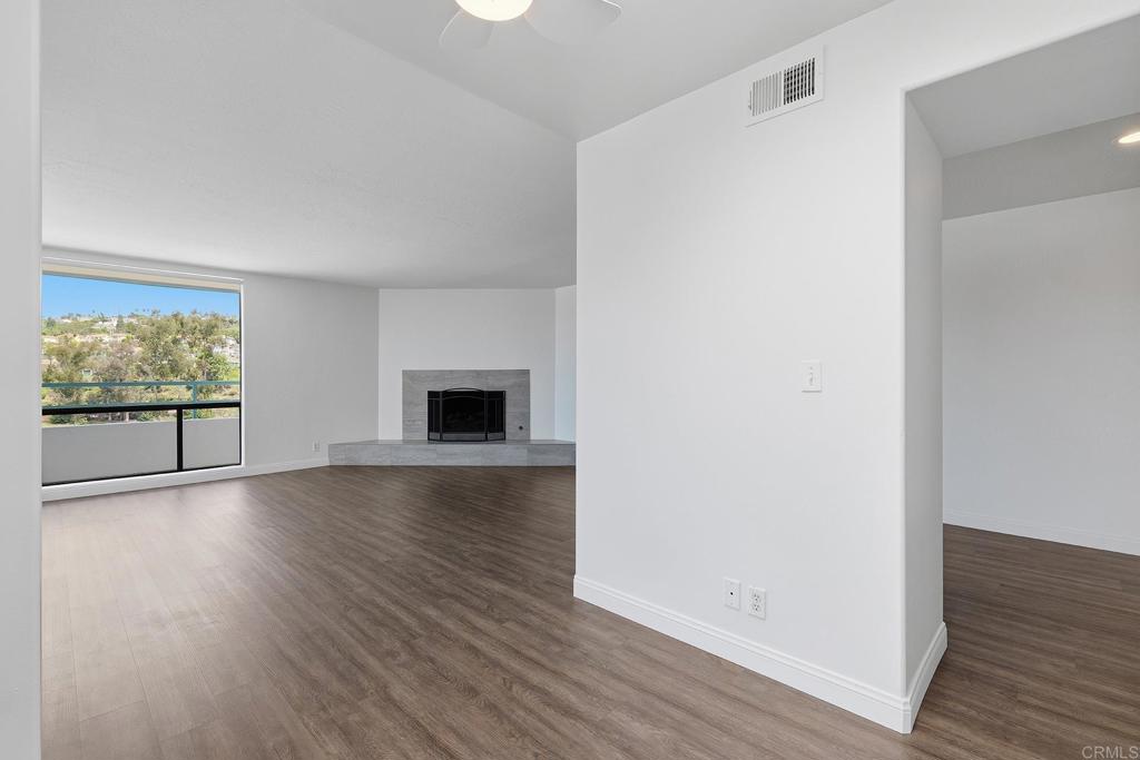 2558 Navarra Drive - photo 12