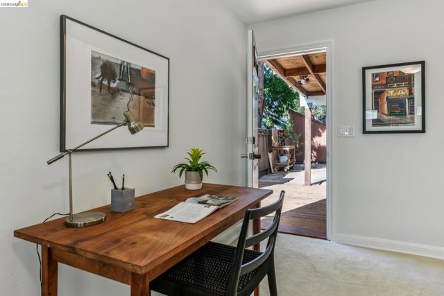 Image 28 of 51 For 5861 Bernhard Ave