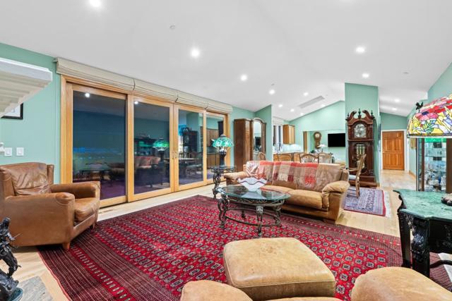 6915 Redwood Retreat Road, Gilroy CA: https://media.crmls.org/mediaz/e3d5ced7-215a-40f7-b7db-b1e60dfcd00a.jpg