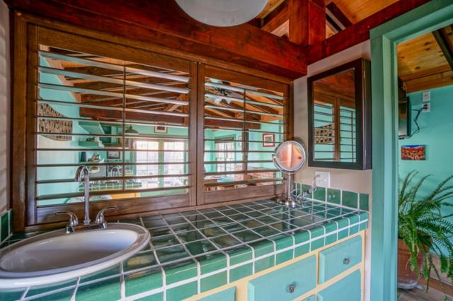 1497 Highland Place, Seaside CA: https://media.crmls.org/mediaz/e3d5d715-976f-4673-969e-a7aae1ca0510.jpg