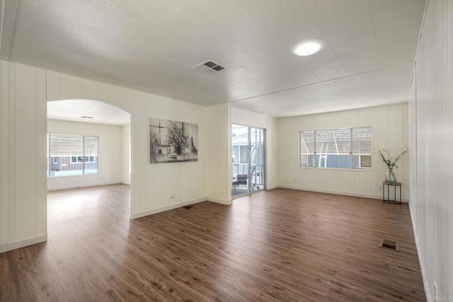 Detail Gallery Image 14 of 31 For 2130 Sunset Dr #134,  Vista,  CA 92081 - 2 Beds | 2 Baths