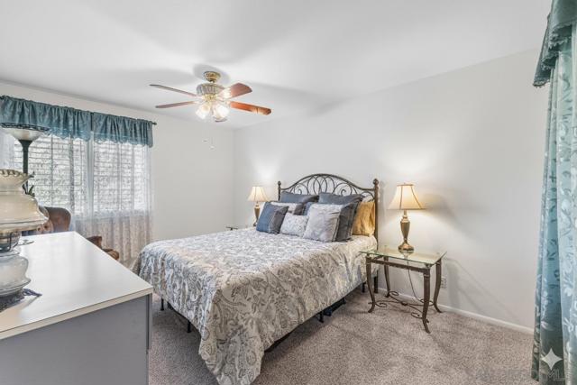 1363 Timberpond Dr, El Cajon CA: https://media.crmls.org/mediaz/e3d77596-1f3c-4d60-a3d1-bc60a3d68864.jpg