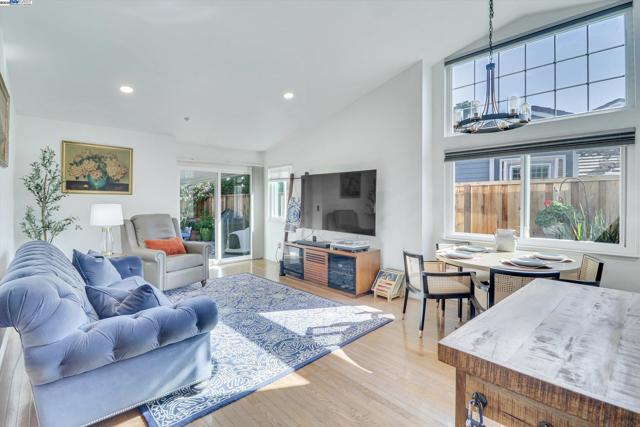 3948 Inverness, Livermore CA: https://media.crmls.org/mediaz/e3d77e35-4bab-49d6-a53c-02e3c13fc289.jpg