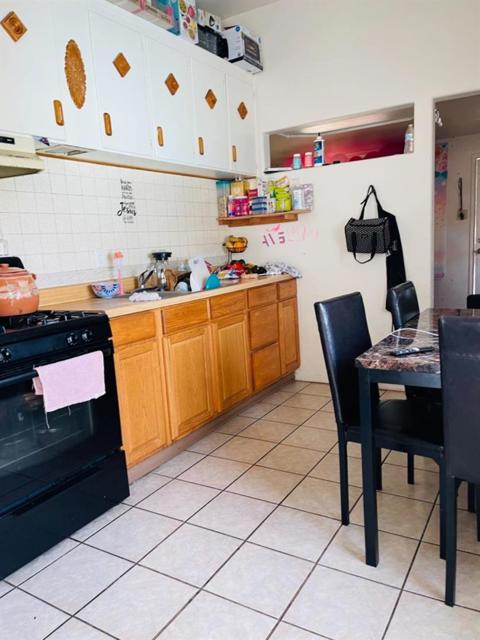 2224 Roanoke Avenue, Sacramento CA: https://media.crmls.org/mediaz/e3d7a902-dad3-416f-b65f-7319e835111c.jpg