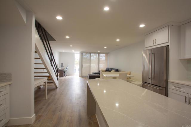 Image 4 of 31 For 922 Sealane Drive B