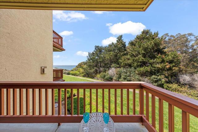 29 Seascape Resort Drive, Aptos CA: https://media.crmls.org/mediaz/e3d8cc00-29c9-4e1b-8bbd-bd4672f4bf02.jpg