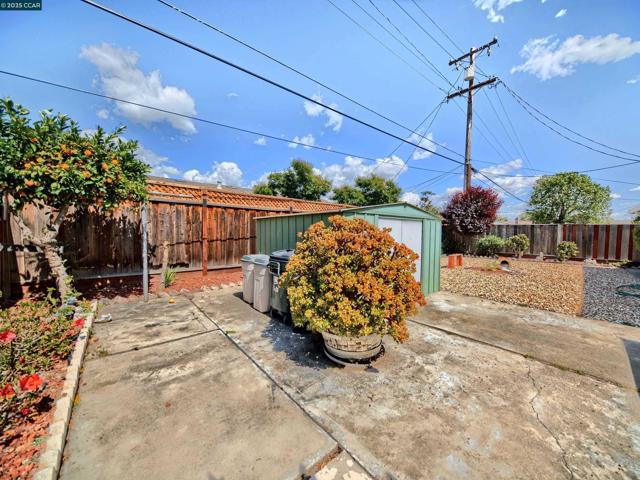 848 Linda Vista Street, San Jose CA: https://media.crmls.org/mediaz/e3d9bbaf-c6bb-4cb4-bbec-00fcd3e3e2e0.jpg