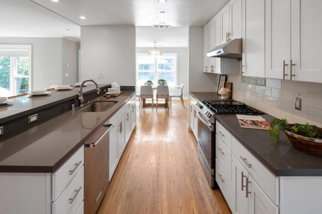 3813 Pasadena Drive, San Mateo CA: https://media.crmls.org/mediaz/e3db9ee1-36ba-4b64-8fc1-48b80b1a9940.jpg