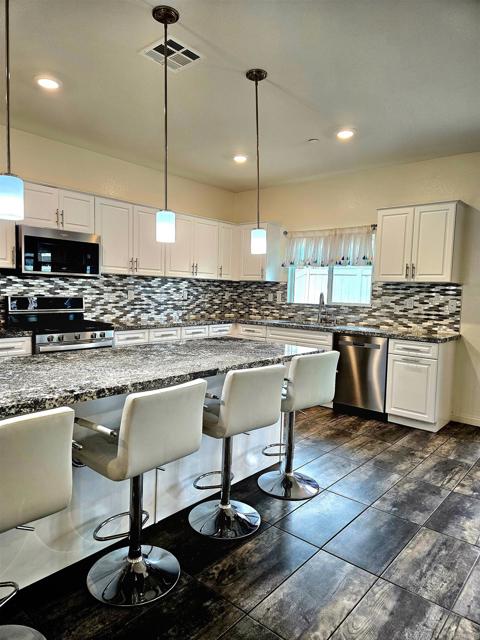 Detail Gallery Image 1 of 1 For 31583 Eaton Ln, Menifee,  CA 92584 - 4 Beds | 2 Baths