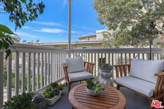 2 Bed Home for Sale in Santa Monica, California