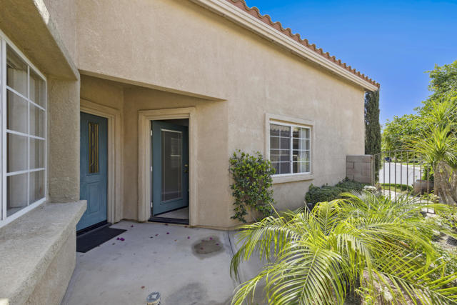 45554 Shaugnessy Drive, Indio CA: https://media.crmls.org/mediaz/e3dd272d-df6c-4b1e-9c6a-e31b53556d3d.jpg