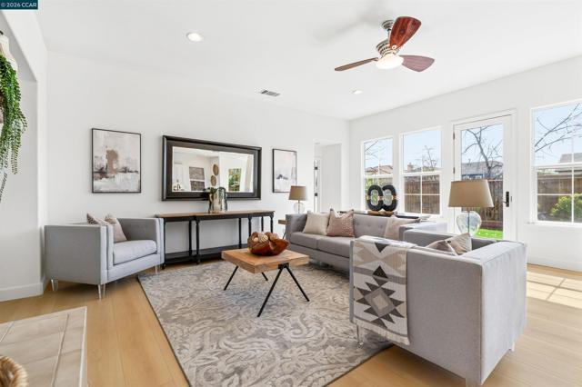 Image 38 of 55 For 2650 Casella Way