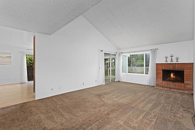 13612 El Mar Ave, Poway CA: https://media.crmls.org/mediaz/e3dd8f8a-e309-466d-b457-d9788faf4ddd.jpg