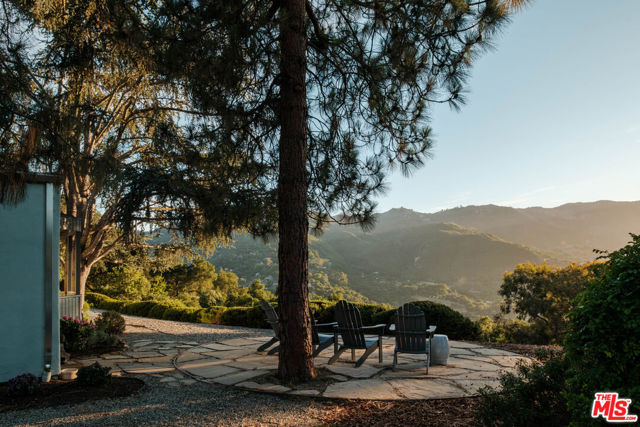 1 Colina Drive, Topanga CA: https://media.crmls.org/mediaz/e3dd9581-8dd1-456e-b51b-72ccb6ef8799.jpg