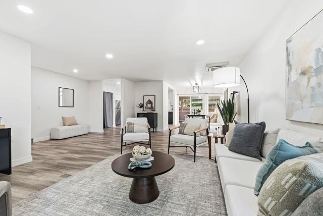 Detail Gallery Image 5 of 41 For 17173 Bernardo Center Dr, San Diego,  CA 92128 - 2 Beds | 2/1 Baths