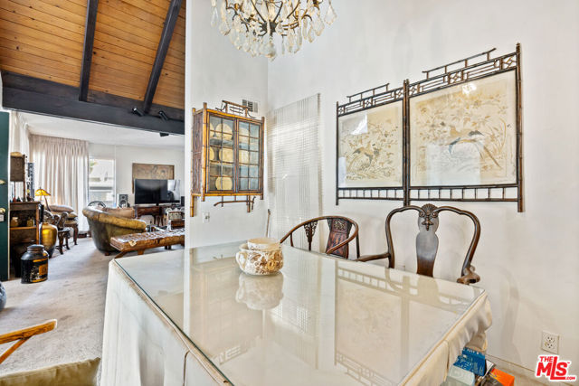 10396 Almayo Avenue, Los Angeles CA: https://media.crmls.org/mediaz/e3df0ce5-2dcf-46f2-9b28-262d3e74b461.jpg