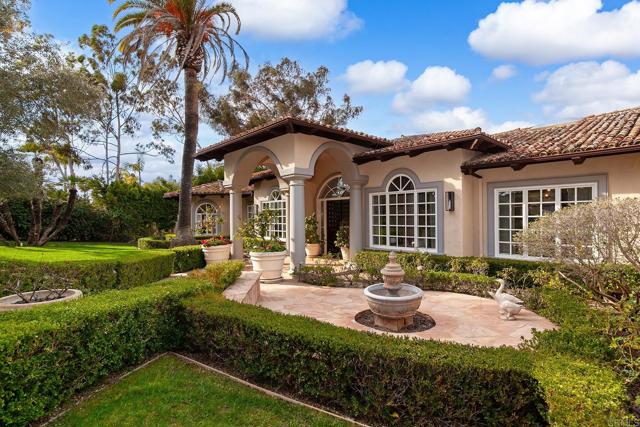 8374 St Andrews Rd, Rancho Santa Fe CA: https://media.crmls.org/mediaz/e3df51f7-5361-45ed-b60e-8e6effd68404.jpg