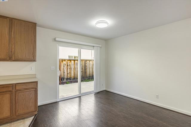 Image 10 of 34 For 20363 Royal Ave