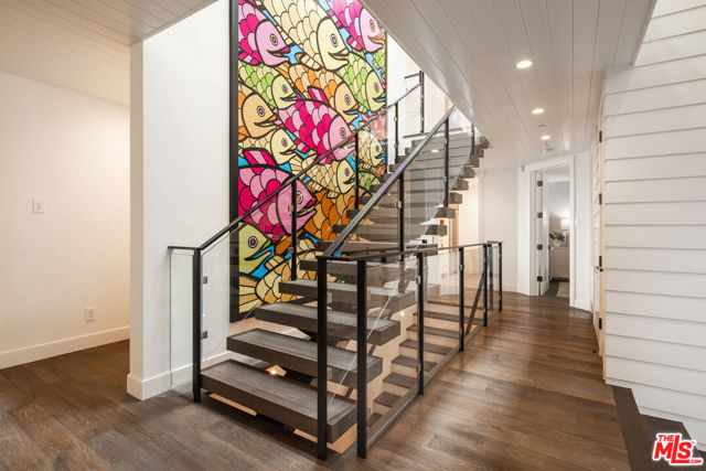 934 1st Street, Manhattan Beach CA: https://media.crmls.org/mediaz/e3e020d3-f1ae-41b7-9047-5d21cdca4ee7.jpg