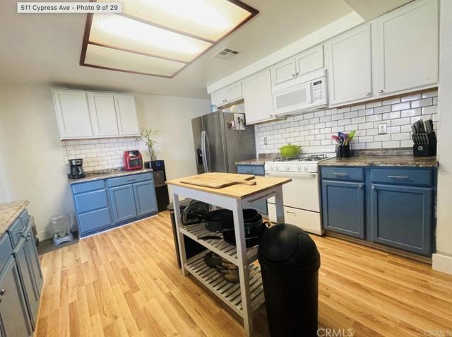 Detail Gallery Image 9 of 28 For 511 Cypress Ave, San Jacinto,  CA 92583 - 3 Beds | 2 Baths