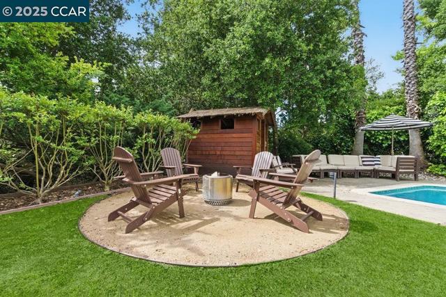 314 Draeger Dr, Moraga CA: https://media.crmls.org/mediaz/e3e34d2f-b636-4d73-b74e-396f7e8ede5d.jpg