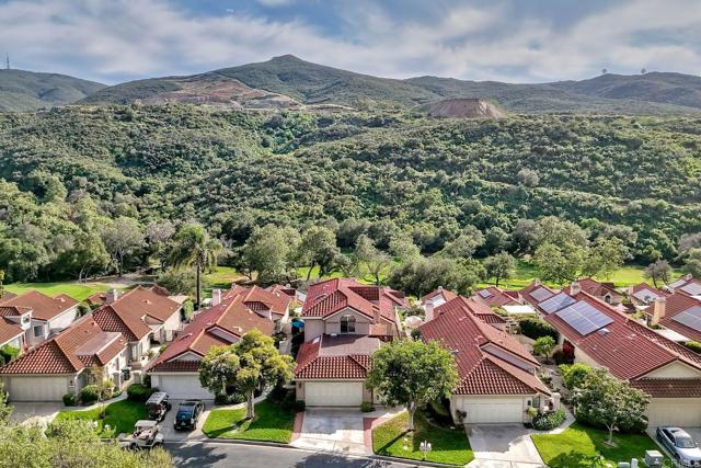 Detail Gallery Image 48 of 62 For 28766 Vista Valley Dr, Vista,  CA 92084 - 2 Beds | 2 Baths