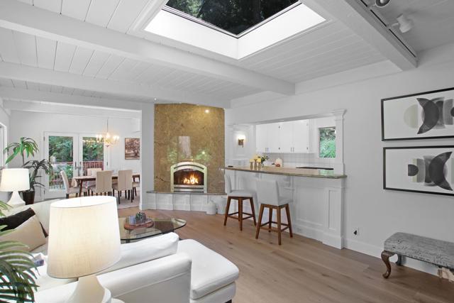 350 Grandview Drive, Woodside CA: https://media.crmls.org/mediaz/e3e400d5-4ee8-4fb4-a1d6-1de216fb189b.jpg