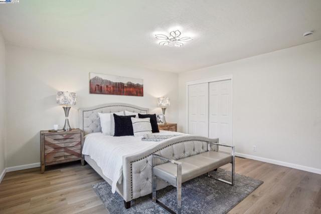 48344 Conifer St, Fremont CA: https://media.crmls.org/mediaz/e3e402c8-2601-407e-8414-5c9114385f3c.jpg