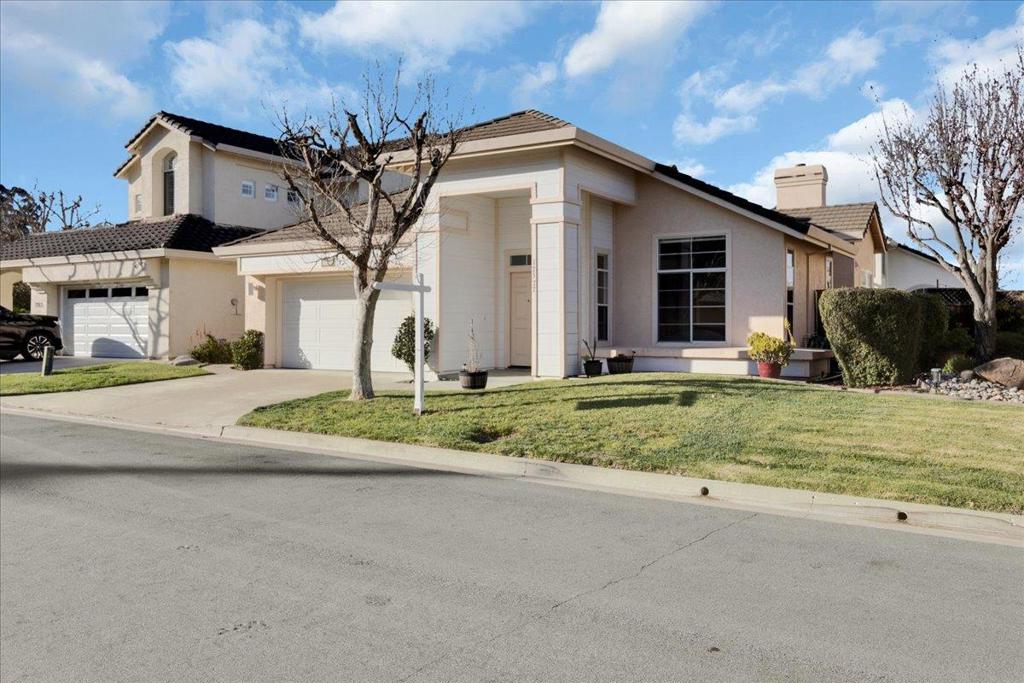 17577 River Run Road