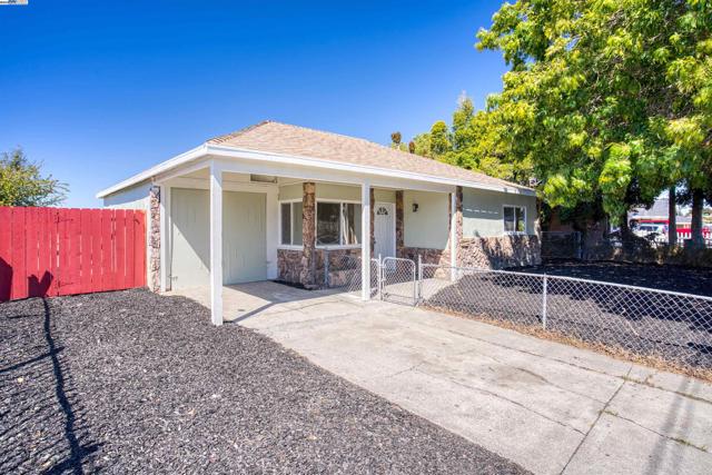 1339 lettia rd, San Pablo CA: https://media.crmls.org/mediaz/e3e47006-f4aa-4439-ac48-9287650759ec.jpg
