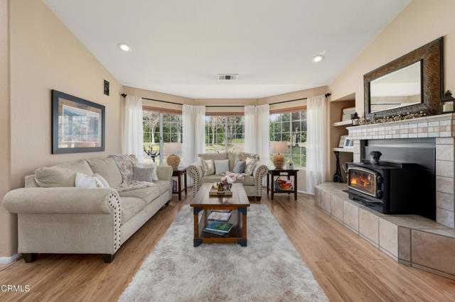 922 College Canyon Road, Solvang CA: https://media.crmls.org/mediaz/e3e5fd2d-273b-4f9e-81ac-ca03fc1729e2.jpg