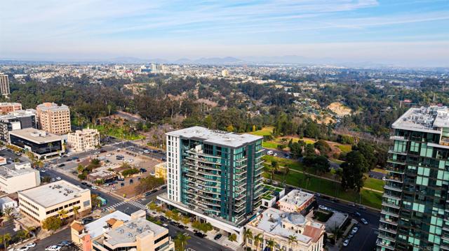 2855 5th Ave, San Diego, California 92103, 3 Bedrooms Bedrooms, ,3 BathroomsBathrooms,Condominium,For Sale,5th Ave,250019131SD