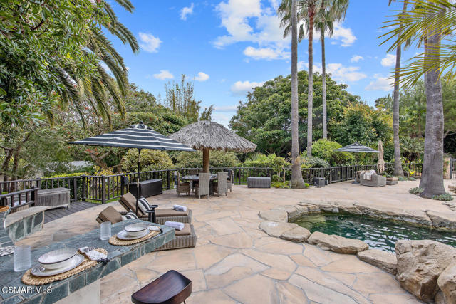 6972 Grasswood Avenue, Malibu CA: https://media.crmls.org/mediaz/e3e7a31d-7f73-400d-888b-c5c67390943b.jpg