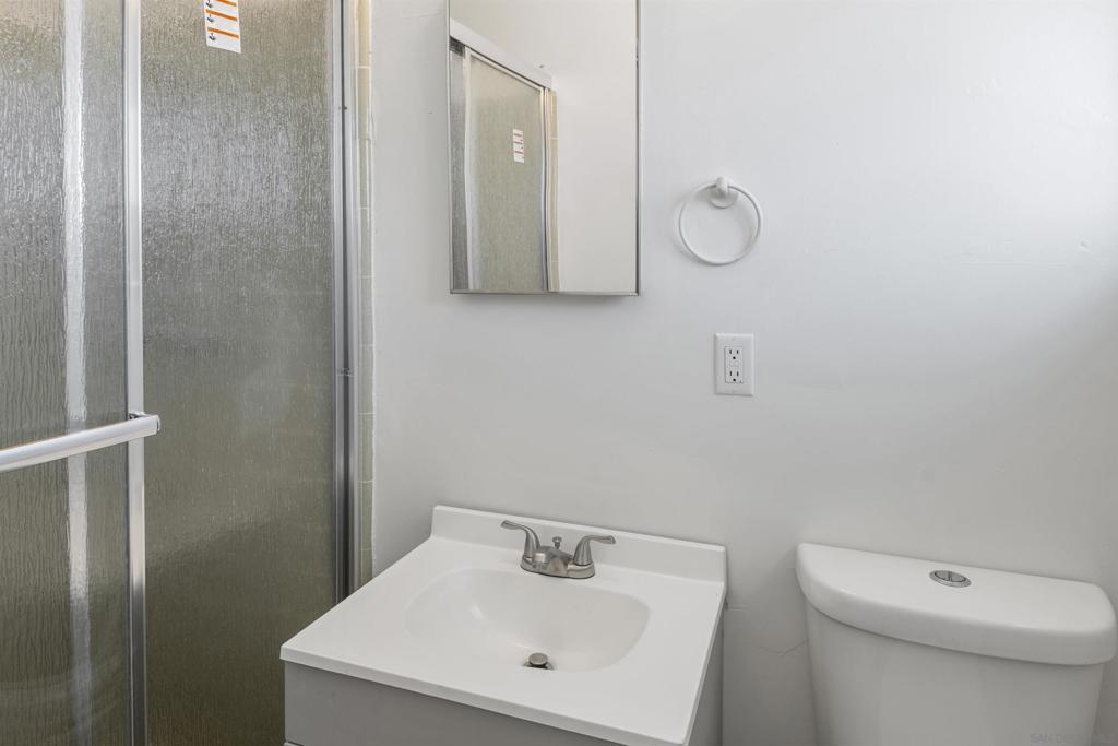 MLS #250040937SD image #17