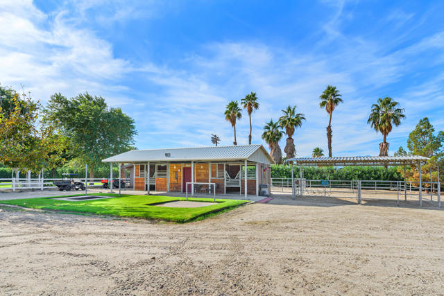 36706 Dune Palms Road, Indio CA: https://media.crmls.org/mediaz/e3e7f5da-367f-49d4-993f-87ca3e05a6dd.jpg