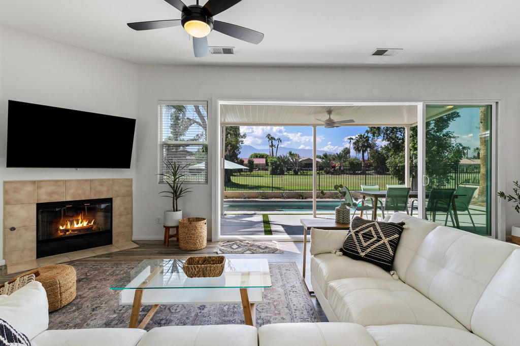 MLS #219137053DA image #2